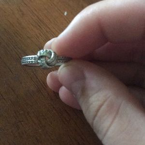 Love knot pandora ring